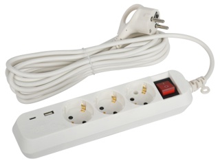 Удлинитель электрический ЭРА UB-3es-5m-USB c заземлением с выключателем 3 розетки + 1xUSBA+1xUSBC 5м 10А